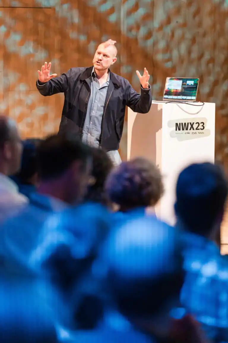 Begeistertes Publikum bei einer Veranstaltung in Hamburg